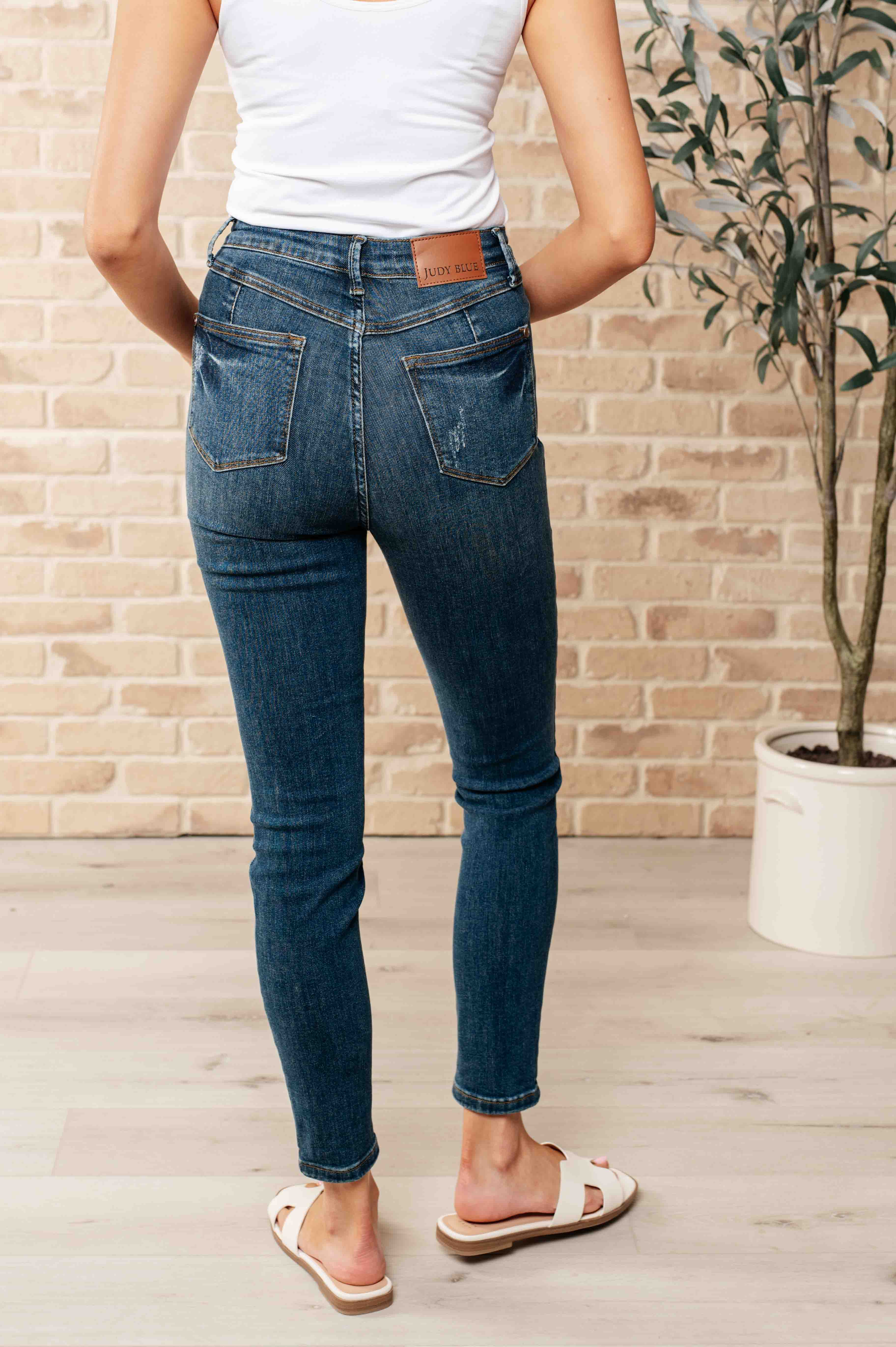 Judy Blue High Rise Control Top Skinny Jeans