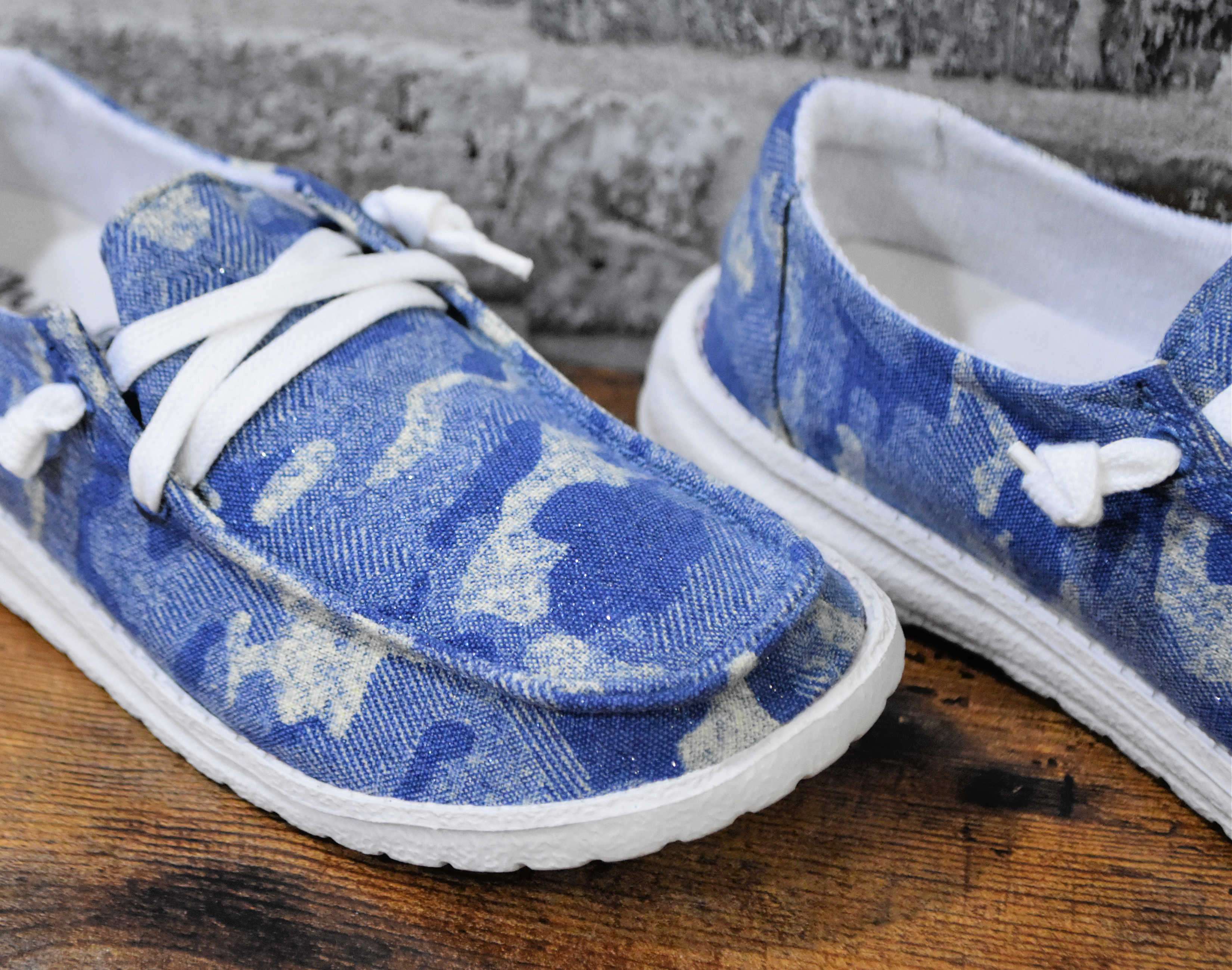 Very G Gypsy Jazz Blue Sana Fashion Sneakers