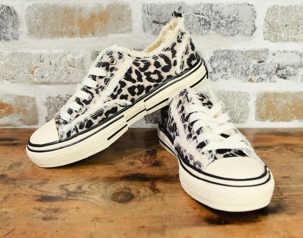 Very G Leopard Dako Fashion Sneakers