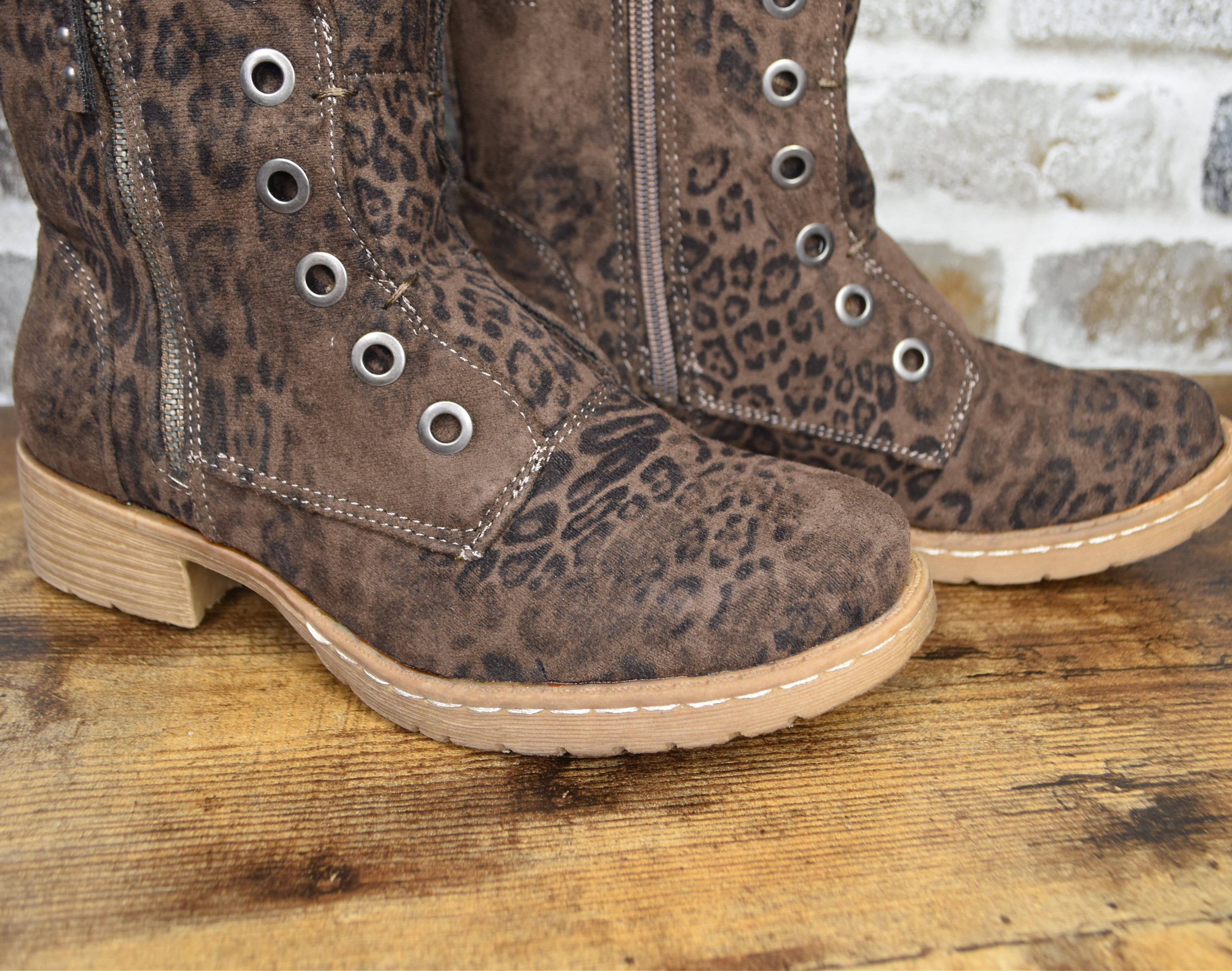 Very G Taupe Leopard Whitley Boots