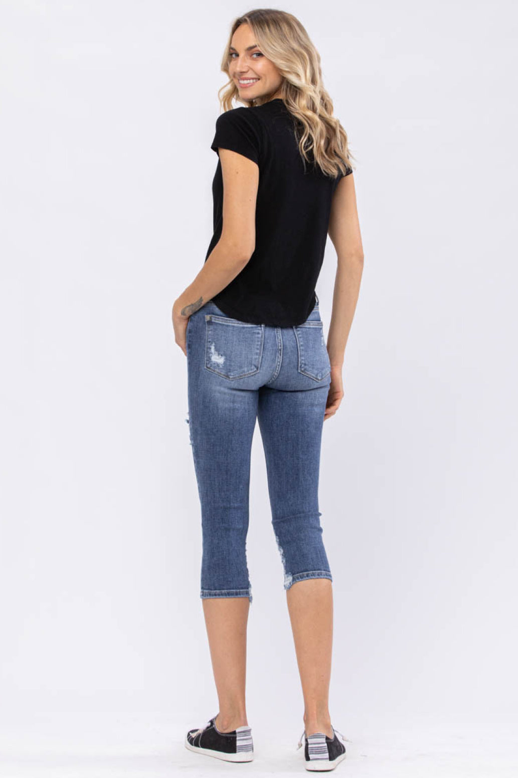Judy Blue Heavy Sanded Destroyed Skinny Capris Style 82269