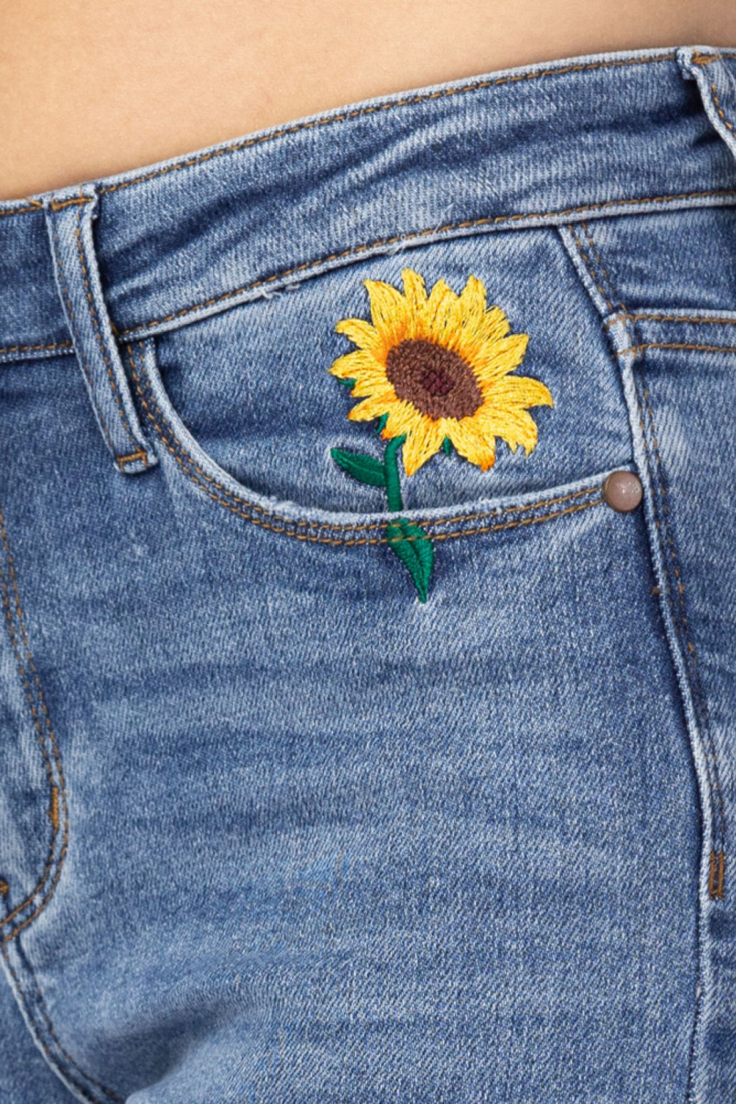 Sunflower embroidery flare denim pants – remulia