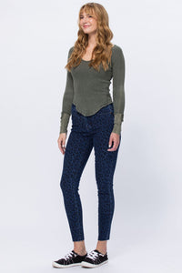 Judy Blue Savannah Cheetah Print Mid-Rise Skinny Jeans Style 88310