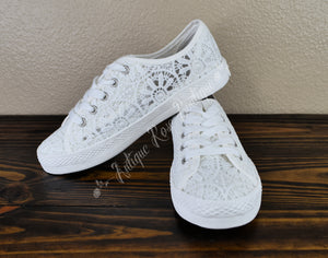 Very G Flirty White Fashion Sneaker